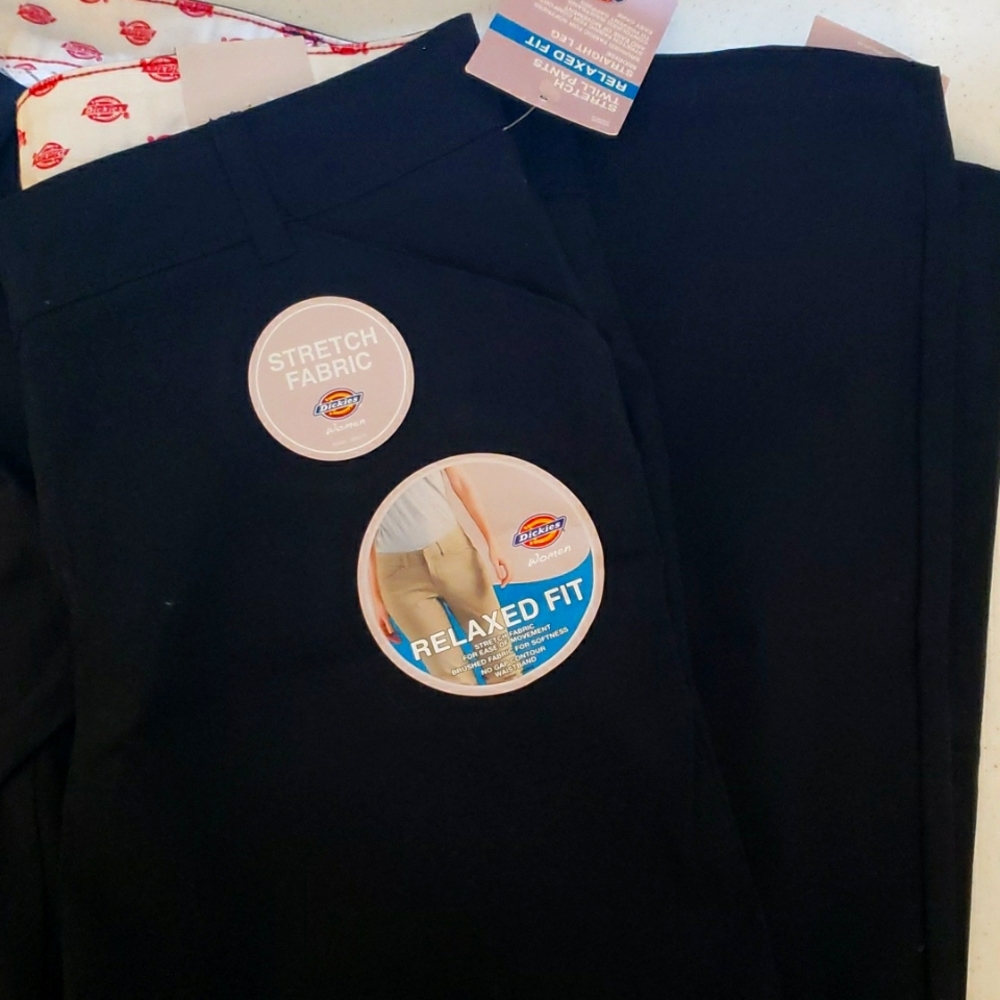 NWT Dickies Women's 12R Relaxed Fit Straight Leg Black Pants